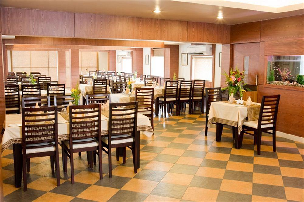 Hotel Pookodans International Kondotti Kültér fotó